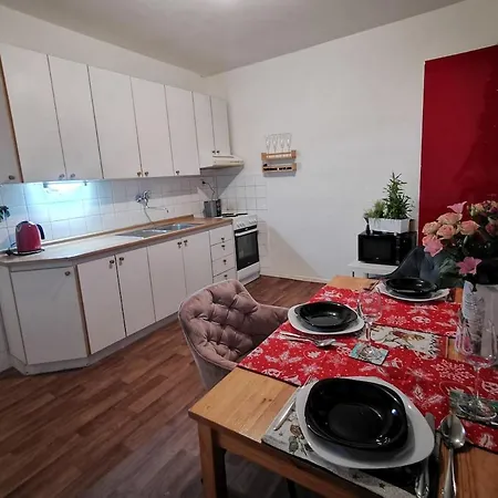 Star #5b515 By Starbnb Eu